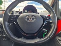 USED 2020 70 TOYOTA AYGO 1.0 VVT-i x-play Hatchback 5dr Petrol x-shift Euro 6 (Safety Sense) (71 ps) +++SAME DAY/NEXT DAY DELIVERY AVAILABLE+++