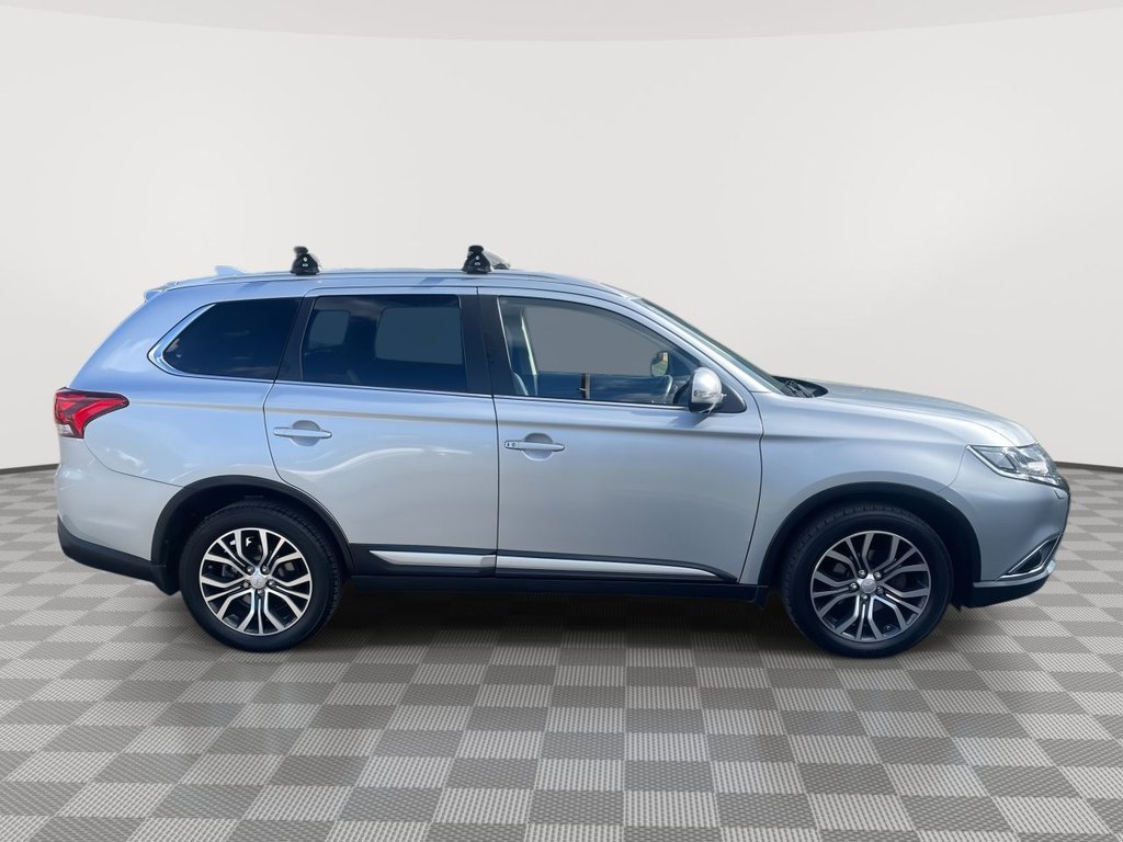 USED 2017 17 MITSUBISHI OUTLANDER 2.2 DI-D 4 SUV 5dr Diesel Auto 4WD Euro 6 (147 ps) 7 Seats, 360 Camera