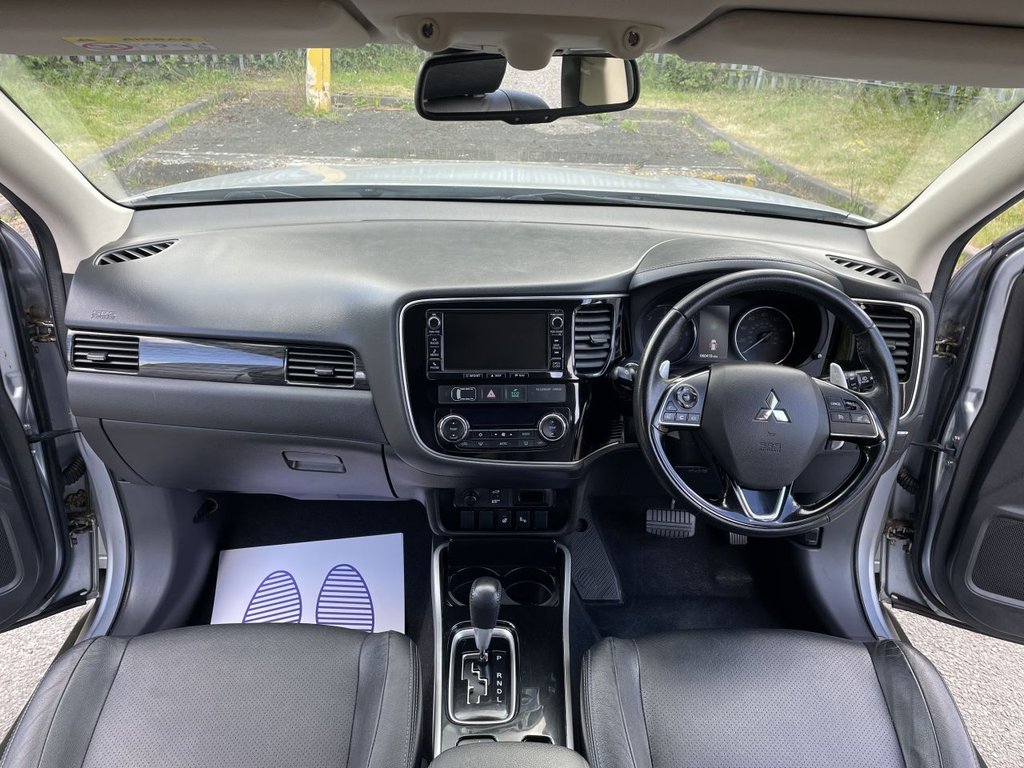 USED 2017 17 MITSUBISHI OUTLANDER 2.2 DI-D 4 SUV 5dr Diesel Auto 4WD Euro 6 (147 ps) 7 Seats, 360 Camera