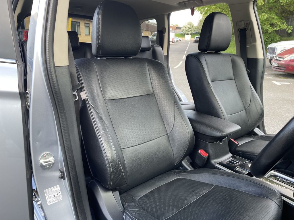 USED 2017 17 MITSUBISHI OUTLANDER 2.2 DI-D 4 SUV 5dr Diesel Auto 4WD Euro 6 (147 ps) 7 Seats, 360 Camera