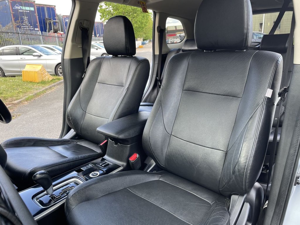 USED 2017 17 MITSUBISHI OUTLANDER 2.2 DI-D 4 SUV 5dr Diesel Auto 4WD Euro 6 (147 ps) 7 Seats, 360 Camera