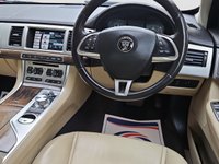 USED 2015 15 JAGUAR XF 2.2d Luxury Saloon 4dr Diesel Auto Euro 5 (s/s) (163 ps) 