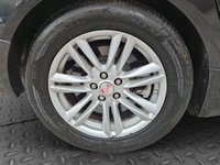 USED 2015 15 JAGUAR XF 2.2d Luxury Saloon 4dr Diesel Auto Euro 5 (s/s) (163 ps) 
