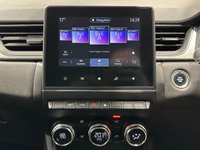 USED 2020 20 RENAULT CAPTUR 1.5 Blue dCi Iconic Euro 6 (s/s) 5dr Full Renault Service History