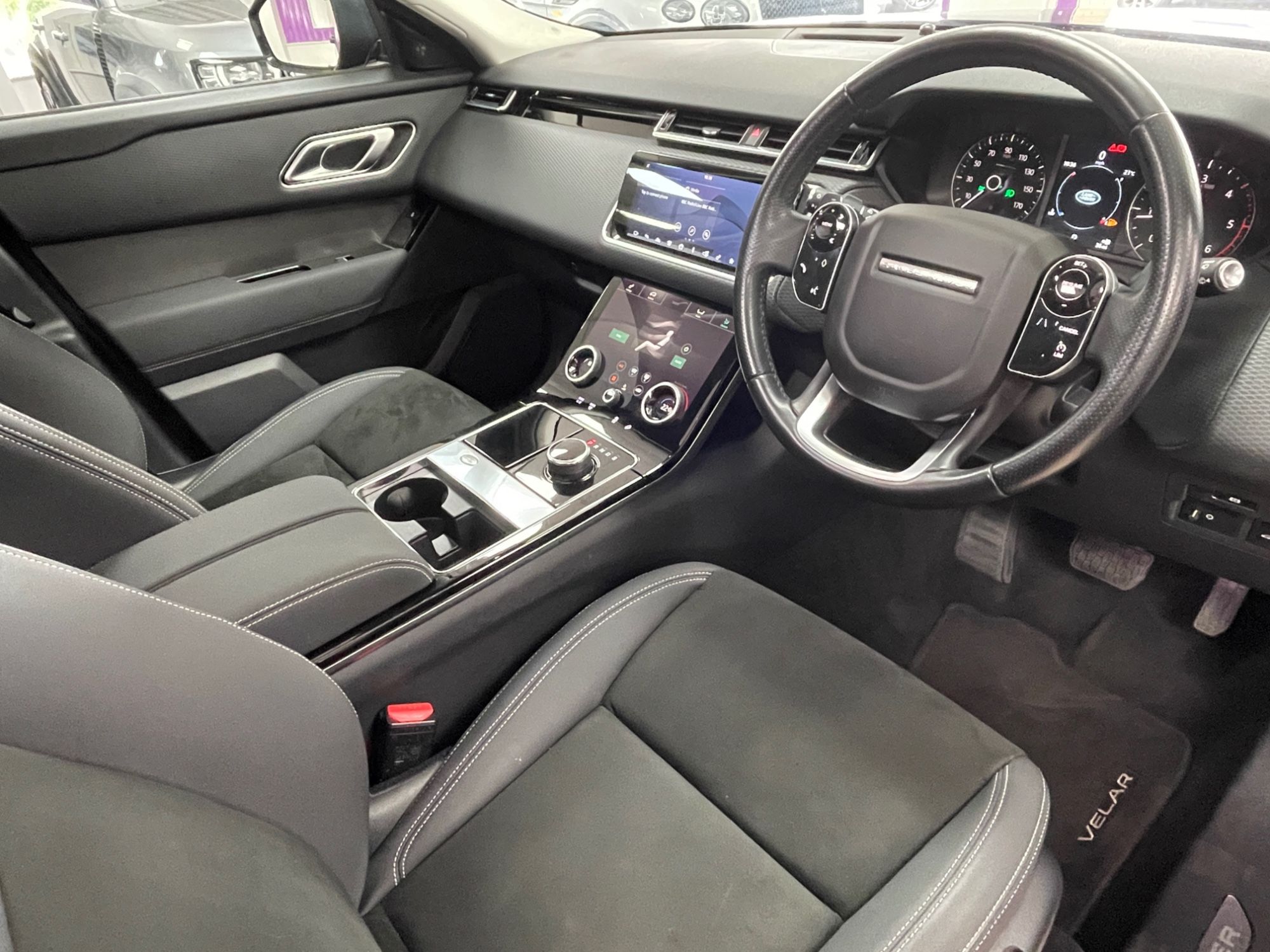 USED 2018 68 LAND ROVER RANGE ROVER VELAR 2.0 D180 SUV 5dr Diesel Auto 4WD Euro 6 (s/s) (180 ps) 
