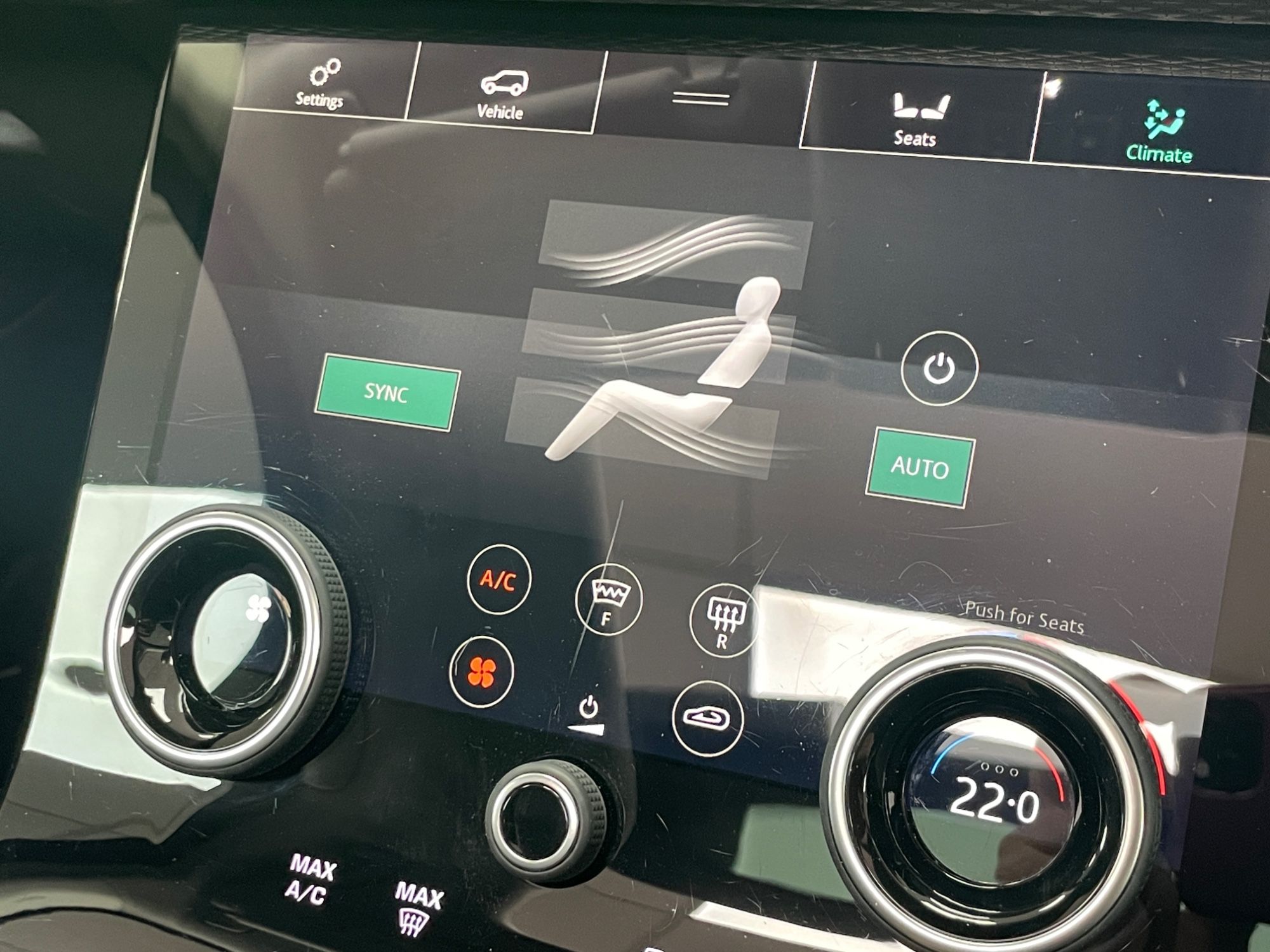 USED 2018 68 LAND ROVER RANGE ROVER VELAR 2.0 D180 SUV 5dr Diesel Auto 4WD Euro 6 (s/s) (180 ps) 