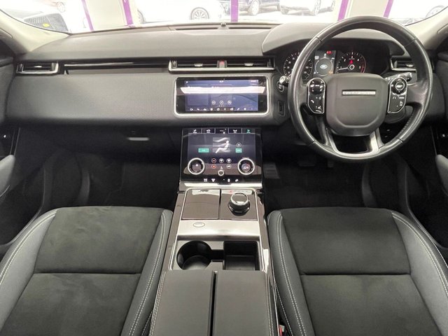 View our LAND ROVER RANGE ROVER VELAR