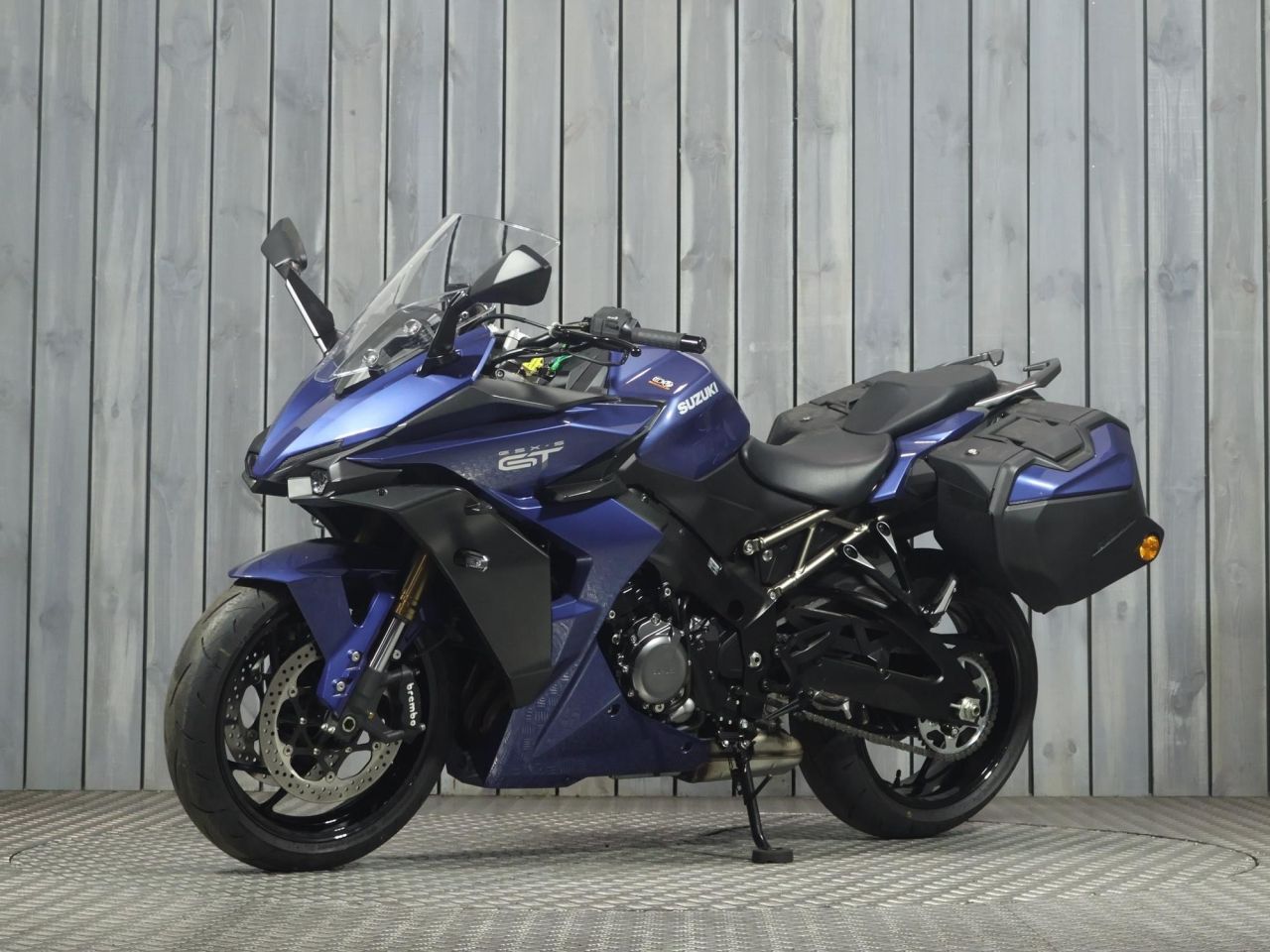 SUZUKI GSX-S1000GT+