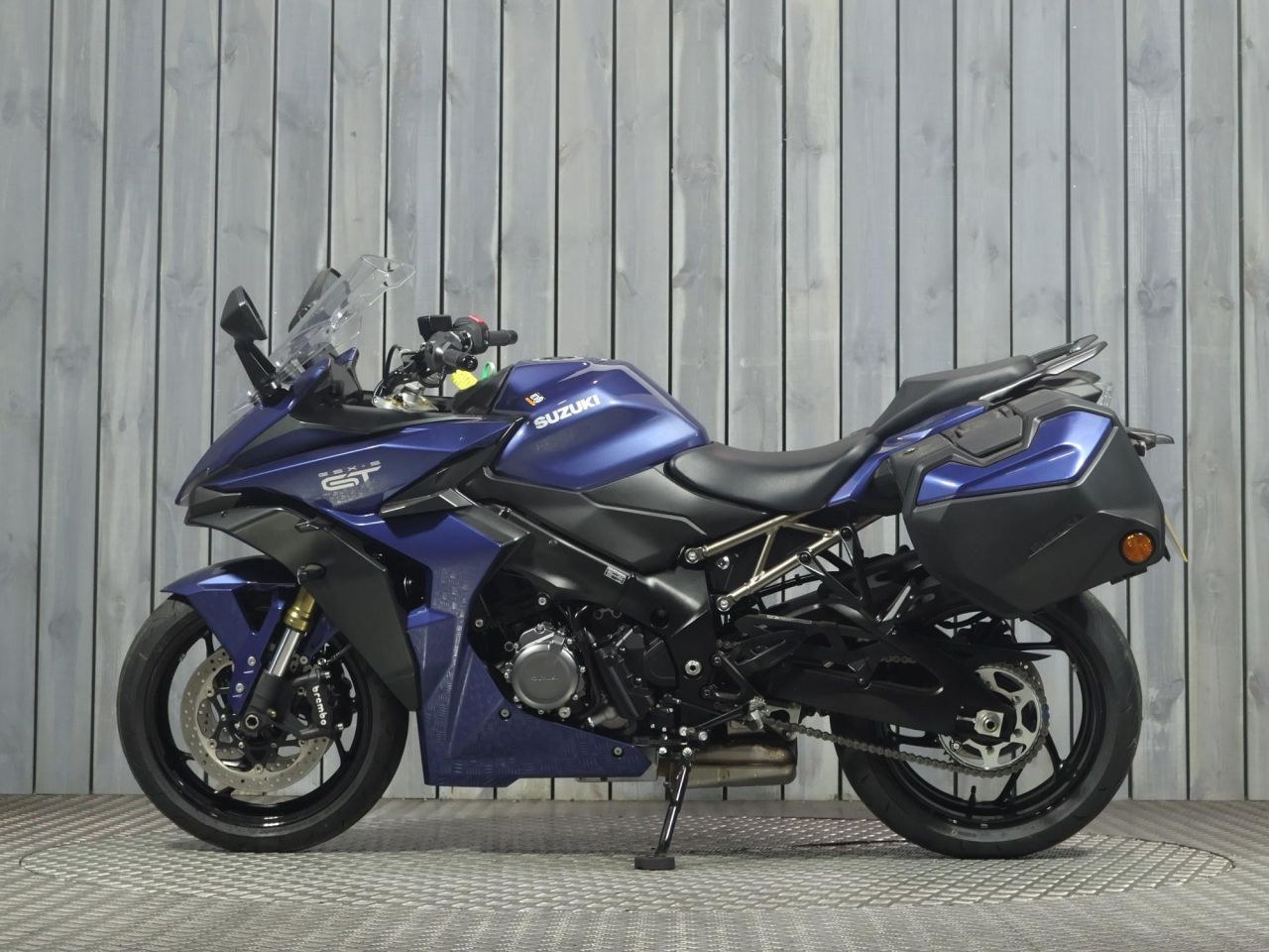 SUZUKI GSX-S1000GT+