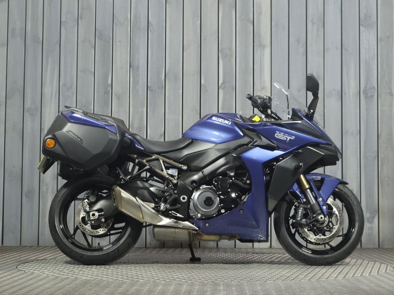 SUZUKI GSX-S1000GT+