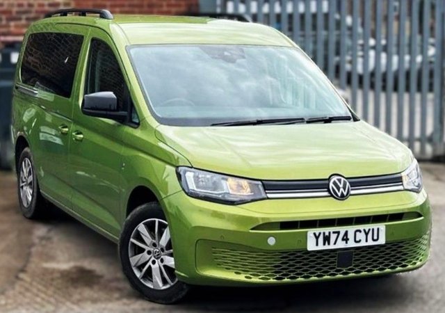 View our Volkswagen Caddy Maxi 2.0 TDI Life MPV 5dr Diesel DSG Euro 6 (s/s) (122 ps).*7 SEATS*AUTO*LOW MILEAGE*TECH PACK*OVER 70 MINIBUSES IN STOCK*