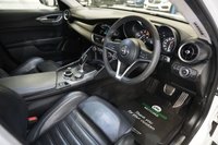 USED 2017 67 ALFA ROMEO GIULIA 2.2 TD Speciale Saloon 4dr Diesel Auto Euro 6 (s/s) (180 ps) +SAT NAV+LEATHER+XENONS+DAB+