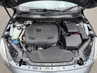 USED 2018 68 VOLVO V40 2.0 T2 GPF R-Design Nav Plus Hatchback 5dr Petrol Manual Euro 6 (s/s) (122 ps) 2 OWNERS FROM NEW+FULL SERVICE HISTORY+WINTER PACK+CRUISE CONTROL+FINANCE AVAILABLE