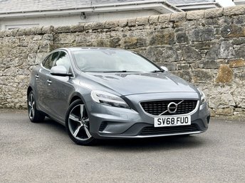 2018 VOLVO V40 2.0 T2 GPF R-Design Nav Plus Hatchback 5dr Petrol Manual Euro 6 (s/s) (122 ps) &pound;11699.00