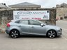USED 2018 68 VOLVO V40 2.0 T2 GPF R-Design Nav Plus Hatchback 5dr Petrol Manual Euro 6 (s/s) (122 ps) 2 OWNERS FROM NEW+FULL SERVICE HISTORY+WINTER PACK+CRUISE CONTROL+FINANCE AVAILABLE