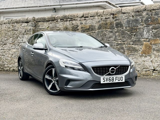 View our Volvo V40 2.0 T2 GPF R-Design Nav Plus Hatchback 5dr Petrol Manual Euro 6 (s/s) (122 ps)
