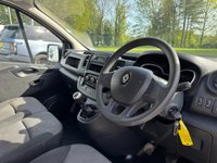 USED 2021 71 RENAULT TRAFIC 2.0 dCi ENERGY 28 Business+ Panel Van 5dr Diesel Manual SWB Standard Roof Euro 6 (s/s) (120 ps) 2021 (71 Reg) One owner from New and Full service history. Nationwide Delivery Available!