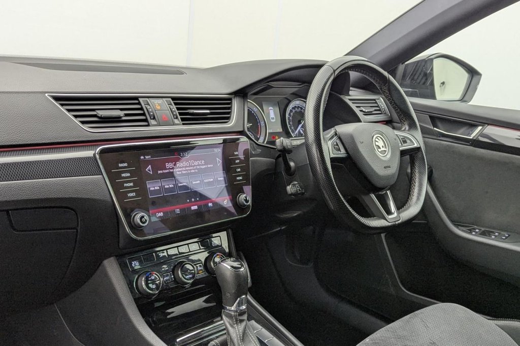 USED 2018 68 SKODA SUPERB 2.0 TDI SportLine Estate 5dr Diesel DSG Euro 6 (s/s) (150 ps) Car Play, Sat Nav, 19" Alloys