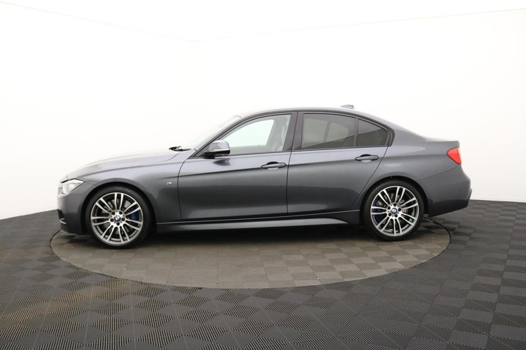 USED 2015 65 BMW 3 SERIES 3.0 330d M Sport Saloon 4dr Diesel Auto Euro 5 (s/s) (258 ps) ** &pound;9,070 Of Optional Extras**