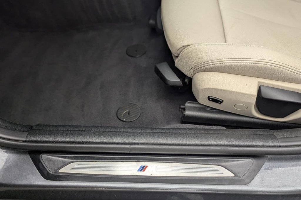 USED 2015 65 BMW 3 SERIES 3.0 330d M Sport Saloon 4dr Diesel Auto Euro 5 (s/s) (258 ps) ** &pound;9,070 Of Optional Extras**