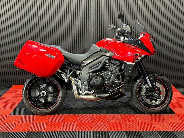 View our TRIUMPH TIGER 1050