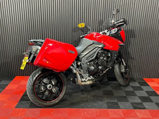 View our TRIUMPH TIGER 1050