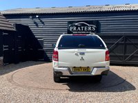 USED 2017 67 MITSUBISHI L200 2.4 DI-D DC Warrior Pickup Double Cab 4dr Diesel Manual 4WD Euro 6 (178 ps) 