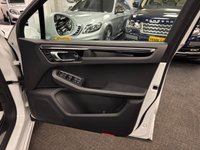 USED 2015 15 PORSCHE MACAN 3.0 TD V6 S SUV 5dr Diesel PDK 4WD Euro 6 (s/s) (258 ps) UK DELIVERY FLAT FEE &pound;250 (SUBJECT TO DEAL) *OVER 100 IMAGES ON OUR WEBSITE*BESPOKE FINANCE ARRANGED*PART EXCHANGE WELCOME*ALL VEHICLES HPI CLEAR