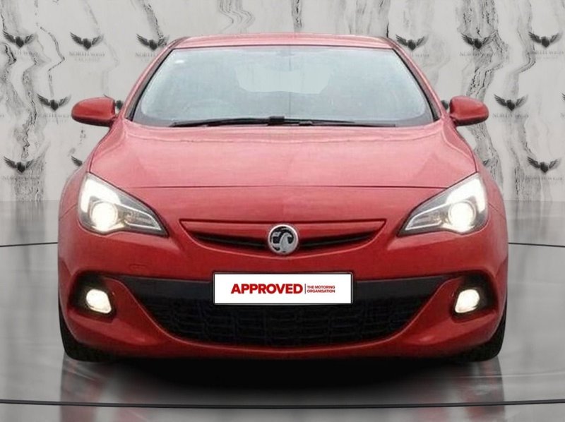 2014 Vauxhall Astra GTC in red — photo 2 of 12