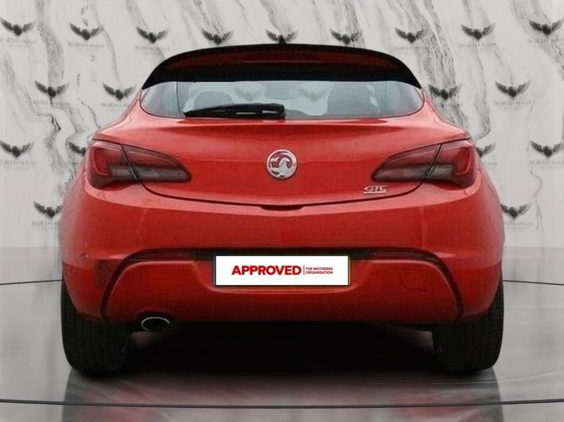 2014 Vauxhall Astra GTC in red — photo 5 of 12
