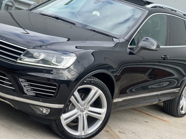 View our VOLKSWAGEN TOUAREG