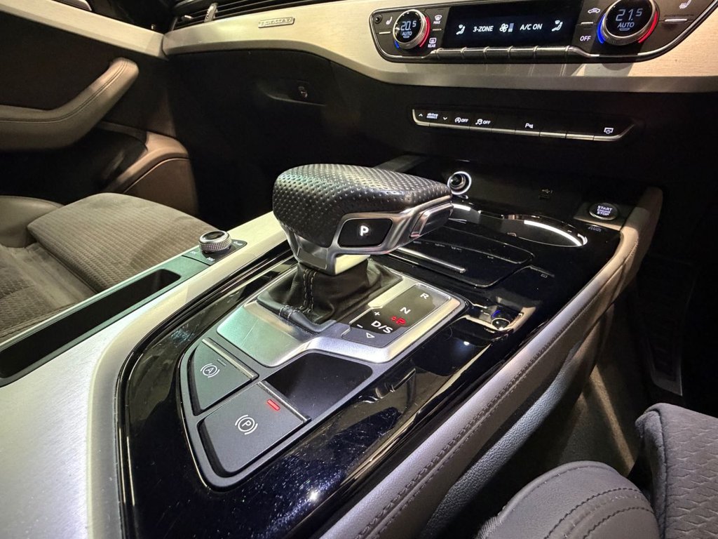USED 2019 69 AUDI A4 AVANT 2.0 TDI 40 S line Estate 5dr Diesel S Tronic quattro Euro 6 (s/s) (190 ps) 