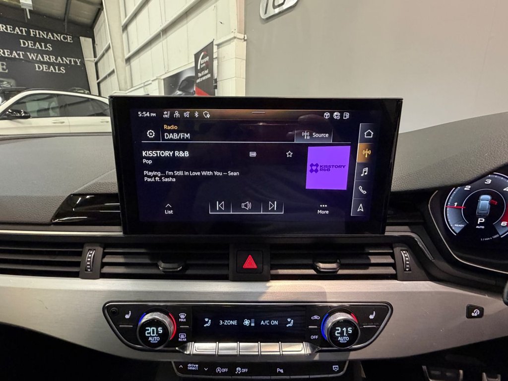 USED 2019 69 AUDI A4 AVANT 2.0 TDI 40 S line Estate 5dr Diesel S Tronic quattro Euro 6 (s/s) (190 ps) 