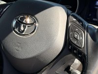 USED 2017 17 TOYOTA C-HR 1.8 C-HR Icon HEV CVT 5dr Sat Nav Parking Camera