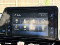 USED 2017 17 TOYOTA C-HR 1.8 C-HR Icon HEV CVT 5dr Sat Nav Parking Camera