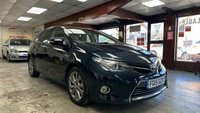 USED 2015 15 TOYOTA AURIS 1.8 VVT-h Excel Hatchback 5dr Petrol Hybrid CVT Euro 5 (s/s) (136 ps) SAT NAV + KEYLESS + REAR CAMERA