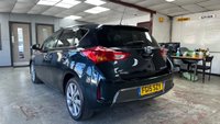 USED 2015 15 TOYOTA AURIS 1.8 VVT-h Excel Hatchback 5dr Petrol Hybrid CVT Euro 5 (s/s) (136 ps) SAT NAV + KEYLESS + REAR CAMERA