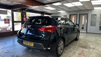 USED 2015 15 TOYOTA AURIS 1.8 VVT-h Excel Hatchback 5dr Petrol Hybrid CVT Euro 5 (s/s) (136 ps) SAT NAV + KEYLESS + REAR CAMERA