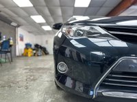 USED 2015 15 TOYOTA AURIS 1.8 VVT-h Excel Hatchback 5dr Petrol Hybrid CVT Euro 5 (s/s) (136 ps) SAT NAV + KEYLESS + REAR CAMERA