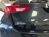 USED 2015 15 TOYOTA AURIS 1.8 VVT-h Excel Hatchback 5dr Petrol Hybrid CVT Euro 5 (s/s) (136 ps) SAT NAV + KEYLESS + REAR CAMERA