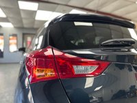 USED 2015 15 TOYOTA AURIS 1.8 VVT-h Excel Hatchback 5dr Petrol Hybrid CVT Euro 5 (s/s) (136 ps) SAT NAV + KEYLESS + REAR CAMERA