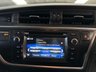 USED 2015 15 TOYOTA AURIS 1.8 VVT-h Excel Hatchback 5dr Petrol Hybrid CVT Euro 5 (s/s) (136 ps) SAT NAV + KEYLESS + REAR CAMERA