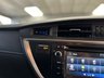 USED 2015 15 TOYOTA AURIS 1.8 VVT-h Excel Hatchback 5dr Petrol Hybrid CVT Euro 5 (s/s) (136 ps) SAT NAV + KEYLESS + REAR CAMERA