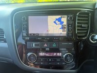 USED 2017 67 MITSUBISHI OUTLANDER 2.0h 12kWh 5hs SUV 5dr Petrol Plug-in Hybrid CVT 4WD Euro 6 (s/s) (200 ps) - 6 Month Warranty Included