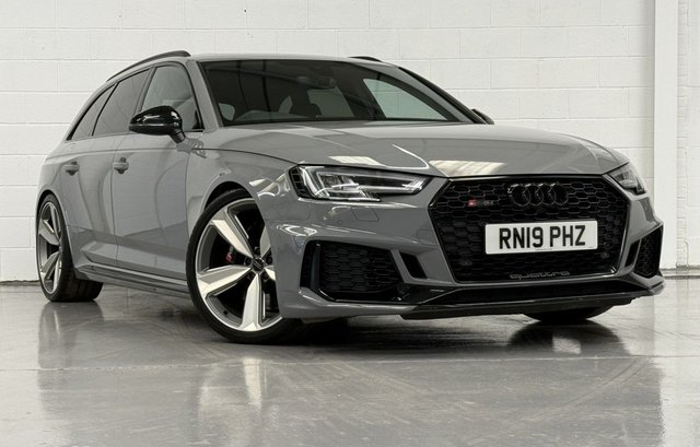 View our AUDI RS4 AVANT
