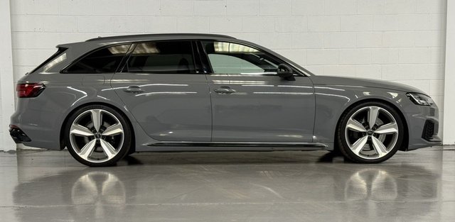 View our AUDI RS4 AVANT
