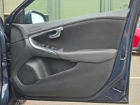USED 2016 66 VOLVO V40 2.0 D2 Momentum Hatchback 5dr Diesel Manual Euro 6 (s/s) (120 ps) Climate - DAB - Bluetooth - Cruise
