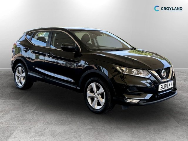 View our Nissan Qashqai 1.3 DIG-T Acenta Premium SUV 5dr Petrol Manual Euro 6 (s/s) (140 ps)