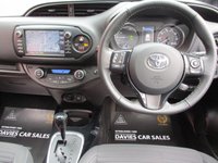 USED 2018 68 TOYOTA YARIS 1.5 VVT-h Cyan Bi-Tone Hatchback 5dr Petrol Hybrid E-CVT Euro 6 (s/s) (100 ps) STUNNING EXAMPLE ,2 KEYS ,SERVICE HISTORY ,SAT-NAV ,CLIMATE CONTROL ,ALLOYS ,AIR-CON ,PRIVACY GLASS ,VIEWING AND TEST DRIVE ESSENTIAL , 