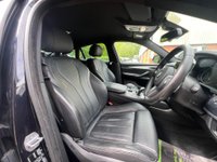 USED 2018 68 BMW X6 3.0 40d M Sport Auto xDrive Euro 6 (s/s) 5dr 9 BMW SERVICES HEAD UP DISPLAY